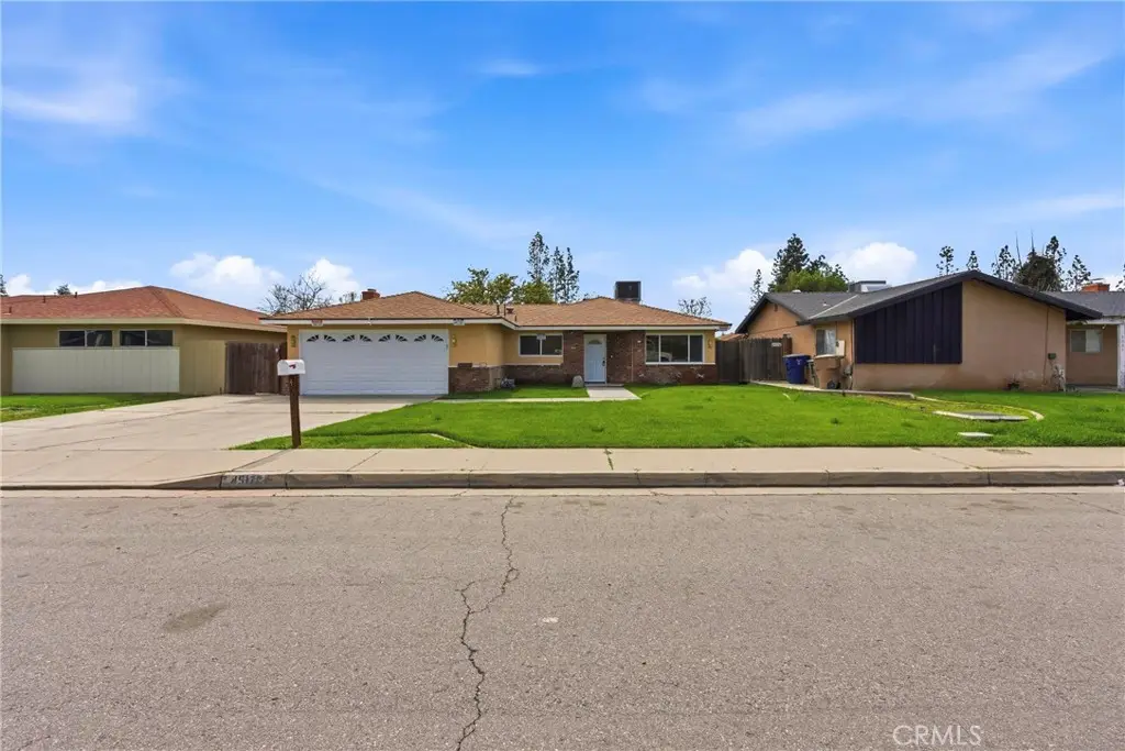 4517 Summer Side, Bakersfield, CA 93309 - #1