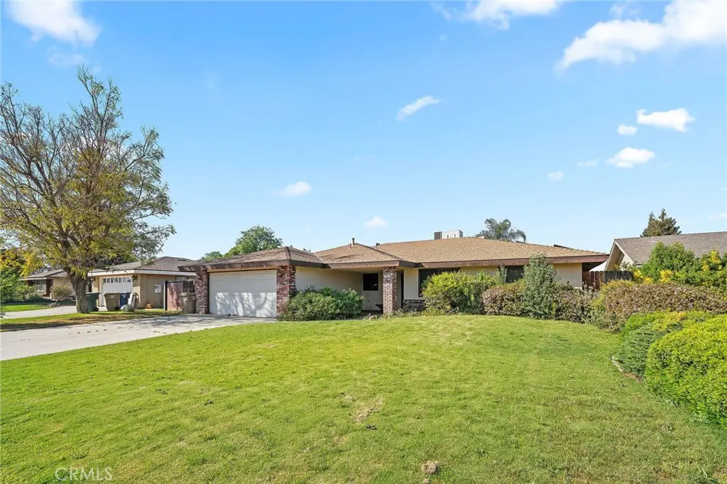 7800 Carol Sue Court, Bakersfield, CA 93308 - #1