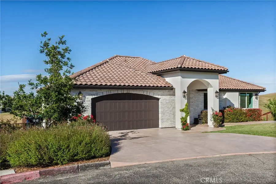 1232 Kapareil, Paso Robles, CA 93446 - #2