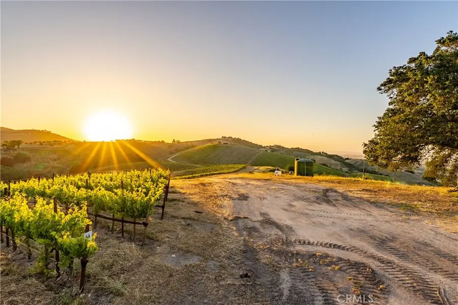 2762 Adelaida Road, Paso Robles, CA 93446 - #3