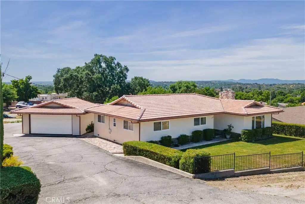 726 N Trigo Ln, Paso Robles, CA 93446 - #1