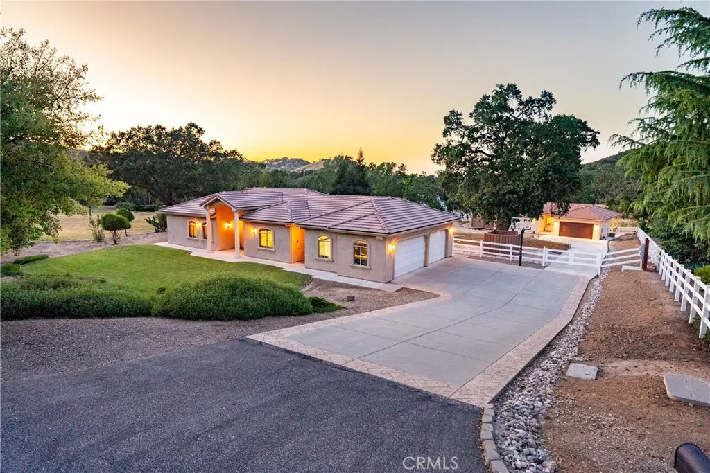 6205 San Gabriel Rd, Atascadero, CA 93422 - #1