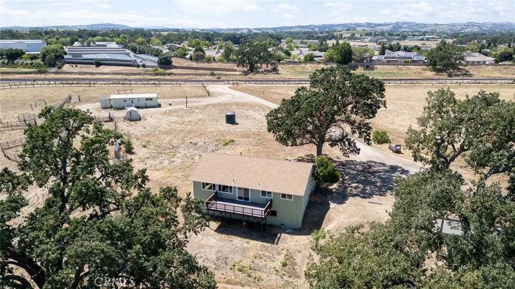 335 Phillips, Templeton, CA 93465 - #1