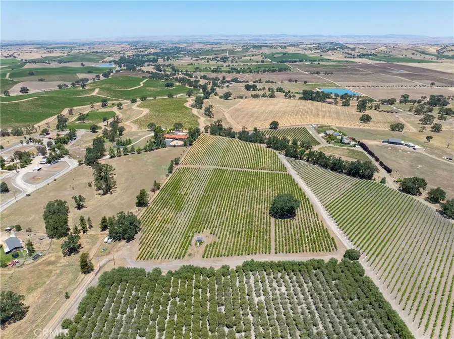 175 White Hawk, Templeton, CA 93465 - #3