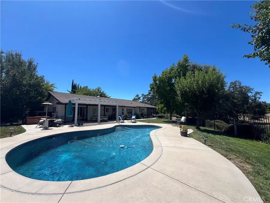 915 Santa Rita, Templeton, CA 93465 - #2
