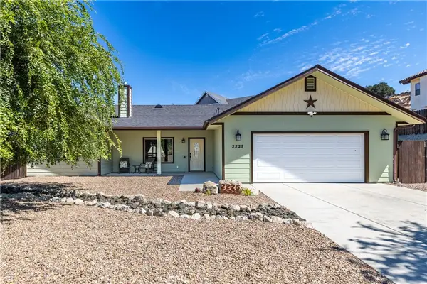 2225 Holly Drive, Paso Robles, CA 93446