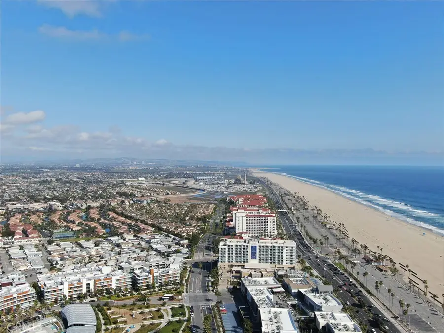 219 1st Street, Huntington Beach, CA 92648 - #3