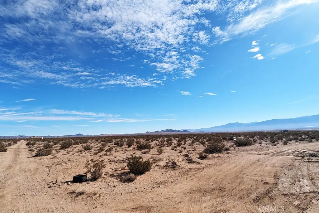 7 Northside Rd, Lucerne Valley, CA 92356 - #1