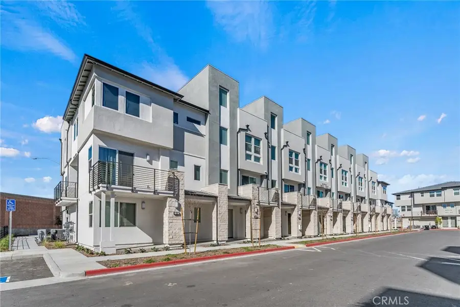 1822 W Bushell St, Anaheim, CA 92805 - #2