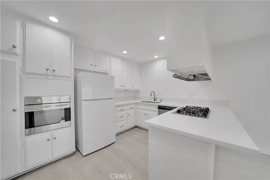 16722 Goldenwest Street, Huntington Beach, CA 92647 - Image #3