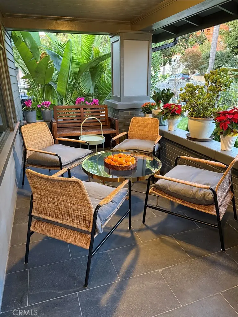 223 N St Andrews Place, Los Angeles, CA 90004 - Image #3