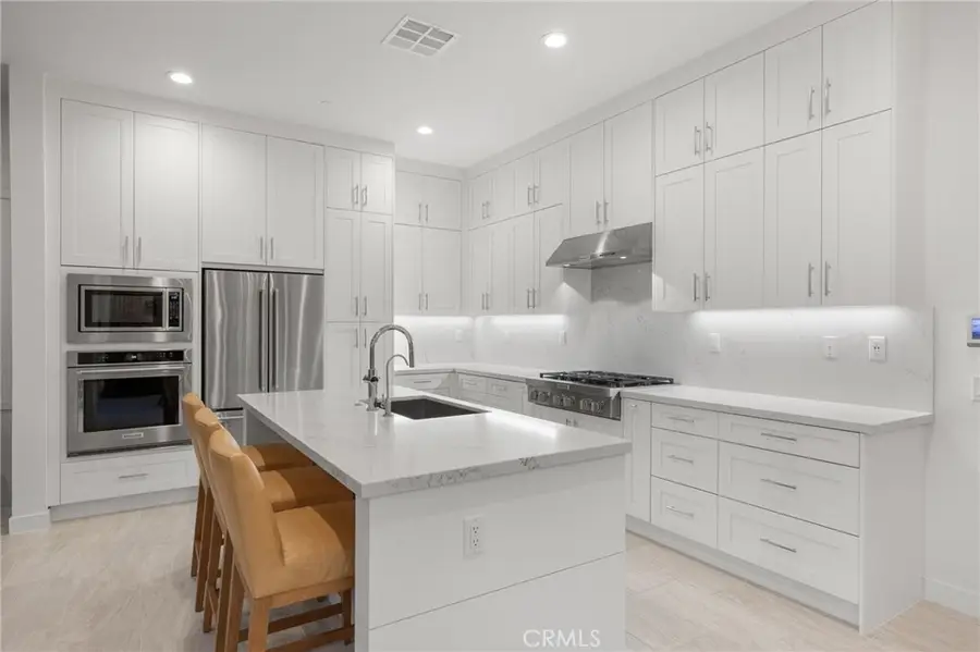 140 Reyes Alley, Lake Forest, CA 92630 - Image #3