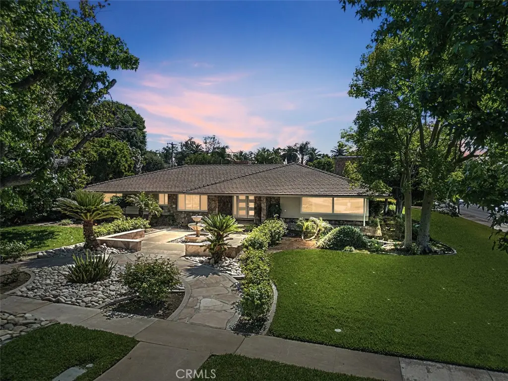 1604 N Laurel Avenue, Upland, CA 91784 - #1