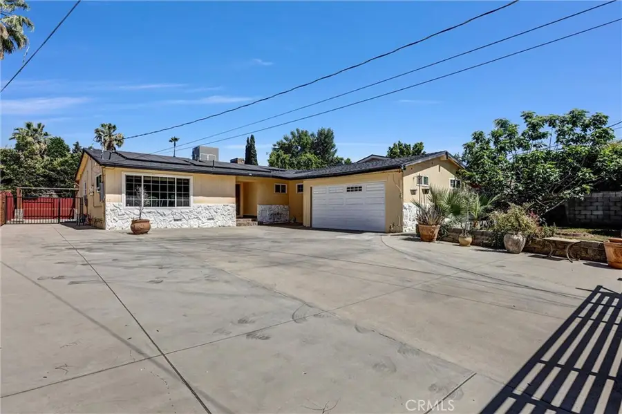 8544 Saloma Avenue, Panorama City, CA 91402 - Image #3