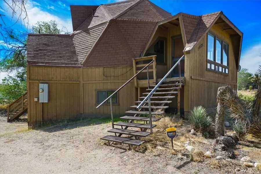 10075 Monte Vista Road, Phelan, CA 92371 - Image #2