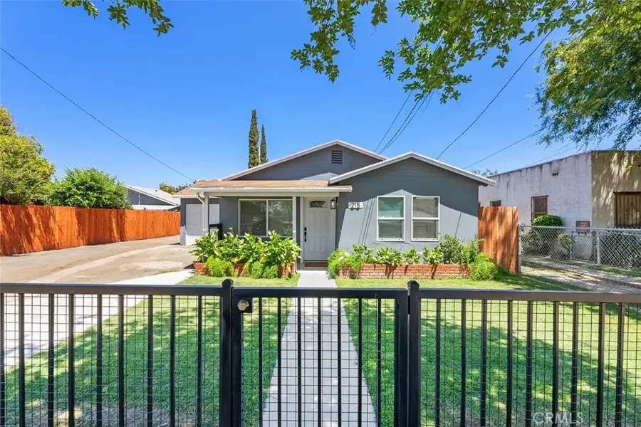 217 N Mcclay Street, Santa Ana, CA 92701 - Image #3