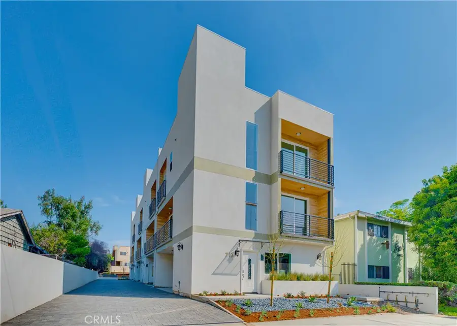712 1/2 N Chestnut Avenue, Los Angeles, CA 90042 - Image #2