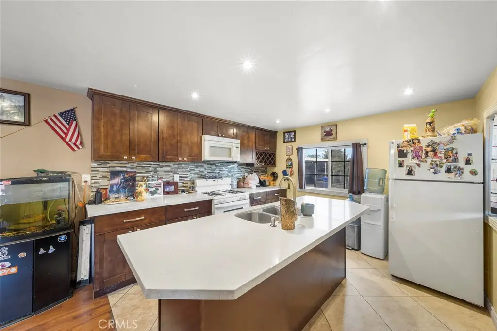 17333 Valley Boulevard #103, Fontana, CA 92336 - Image #1