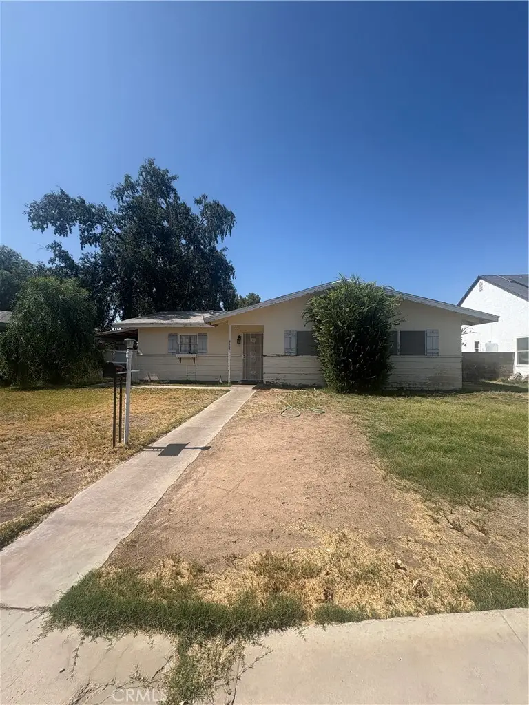 927 E. Murphy, Blythe, CA 92225 - #1