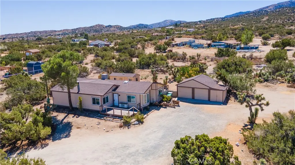 2033 Hollister Road, Pinon Hills, CA 92372 - Image #1