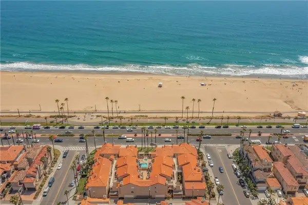 2000 Pacific Coast Highway #313, Huntington Beach, CA 92648