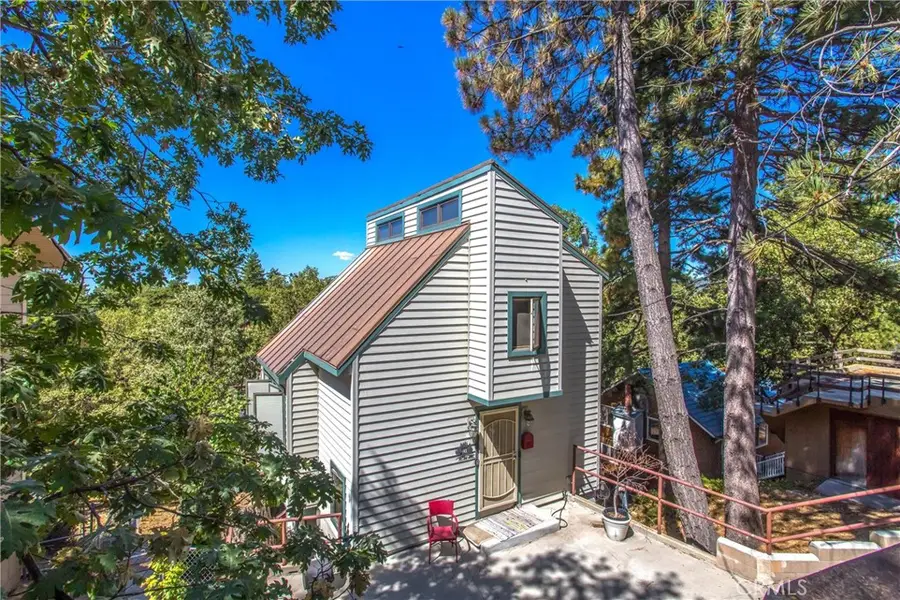 30421 Live Oak Drive, Running Springs, CA 92382 - Image #3