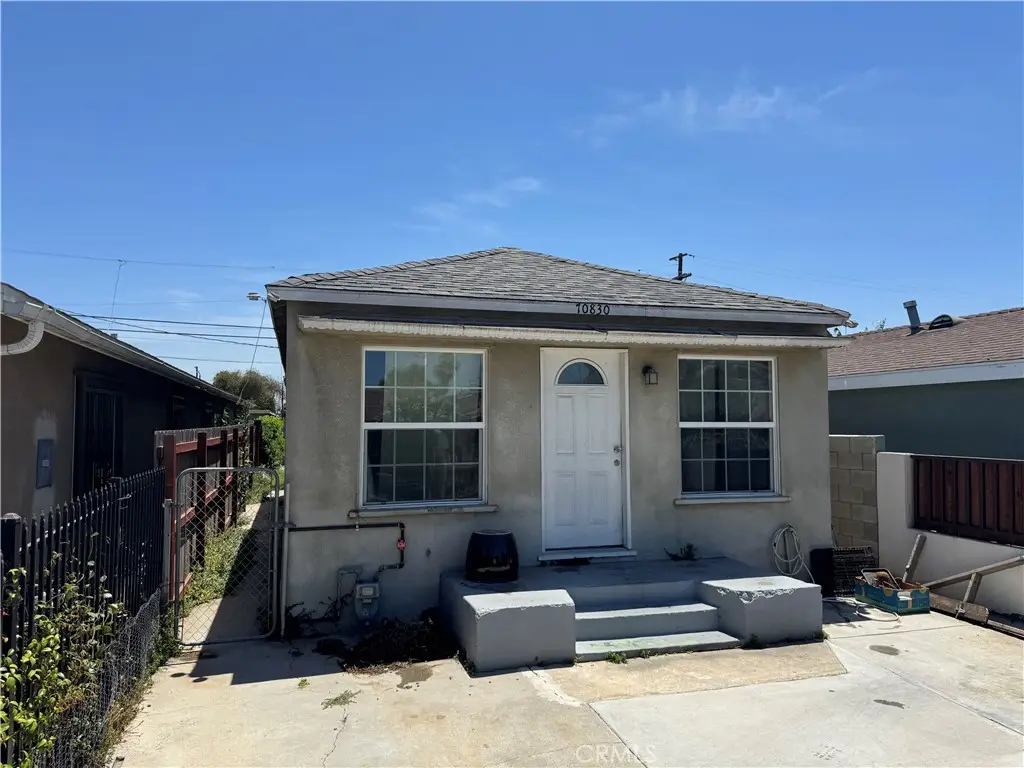 10830 Kalmia Street, Los Angeles, CA 90059 - #1