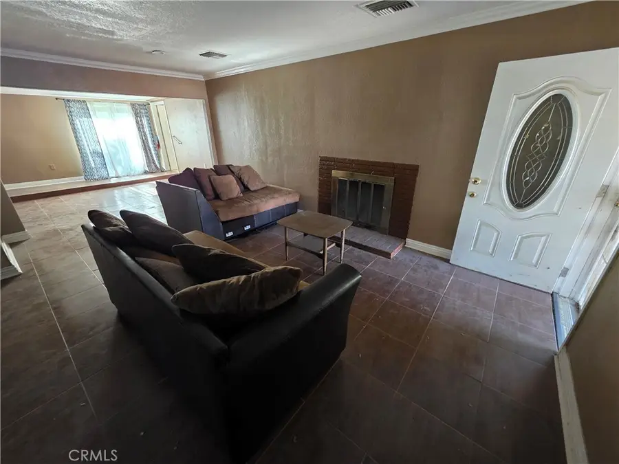 44108 Gadsden Avenue, Lancaster, CA 93534 - Image #3