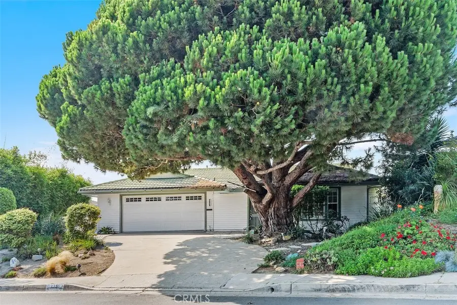 235 S La Esperanza, San Clemente, CA 92672 - Image #2