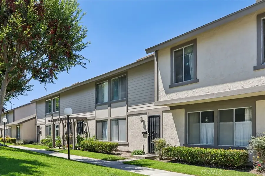 561 W Alton Avenue #39, Santa Ana, CA 92707 - Image #2