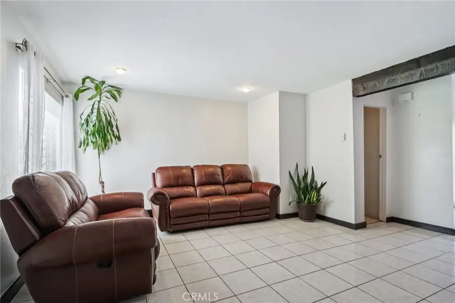 561 W Alton Avenue #39, Santa Ana, CA 92707 - Image #3
