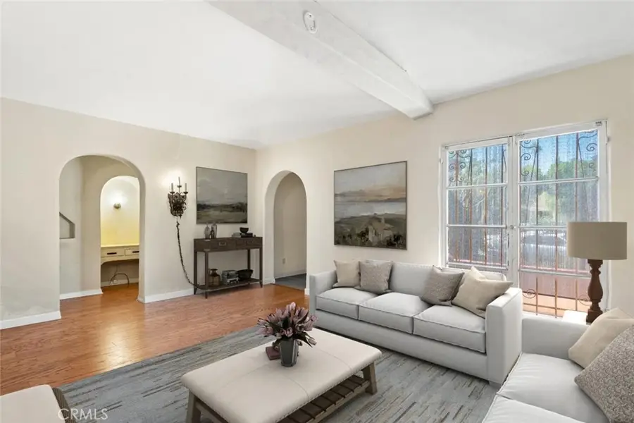 2624 S Garth Avenue, Los Angeles, CA 90034 - Image #2