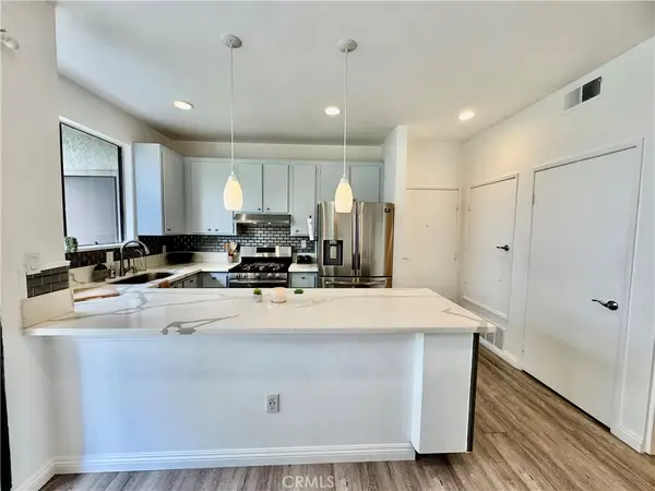 10580 Lakeside Drive N #E, Garden Grove, CA 92840