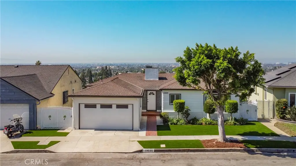 10225 S 7th Avenue, Inglewood, CA 90303 - Image #1