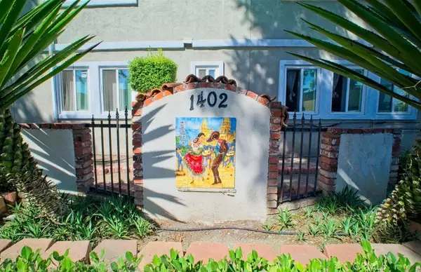 1402 S Minnie Street S, Santa Ana, CA 92707