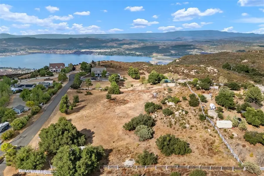 2 S. Main Divide, Lake Elsinore, CA 92530 - #3