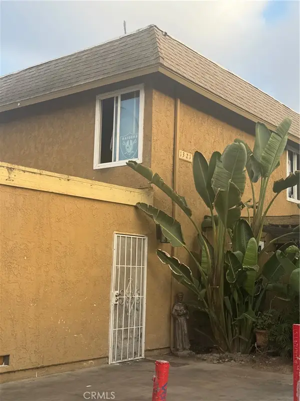 1321 S Standard Avenue #A, Santa Ana, CA 92707
