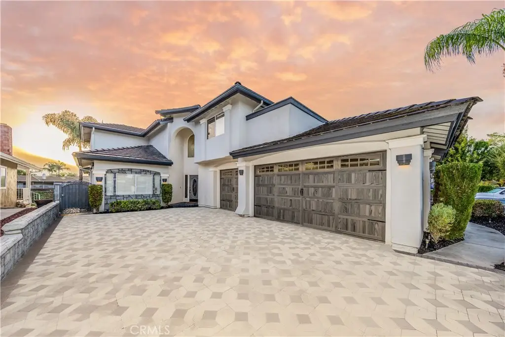 30208 White Wake, Canyon Lake, CA 92587 - Image #1