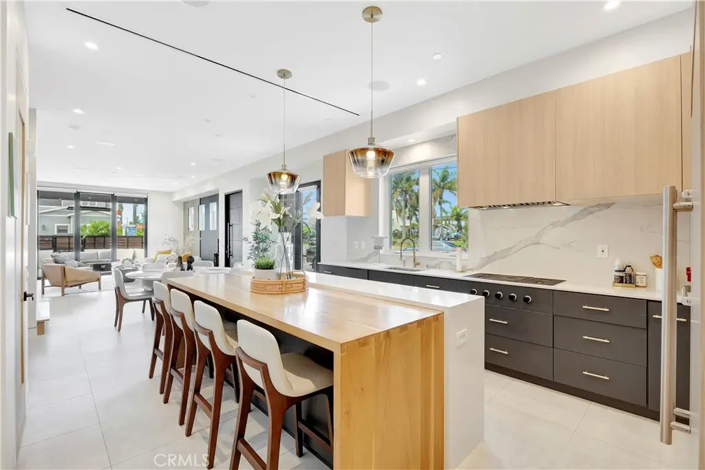 620 Huntington Street, Huntington Beach, CA 92648 - Image #1