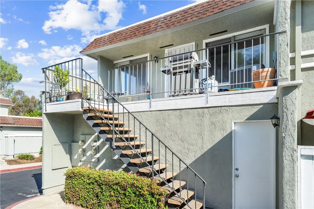 26068 Via Pera, Mission Viejo, CA 92691 - #1