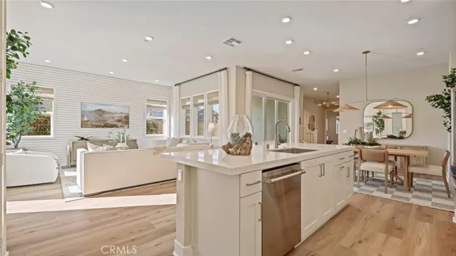 409 Clipper, Irvine, CA 92618 - Image #3