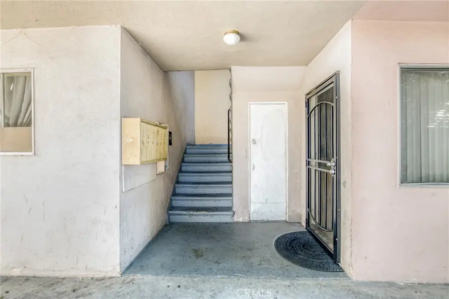 6651 Beck Avenue, North Hollywood, CA 91606 - Image #2