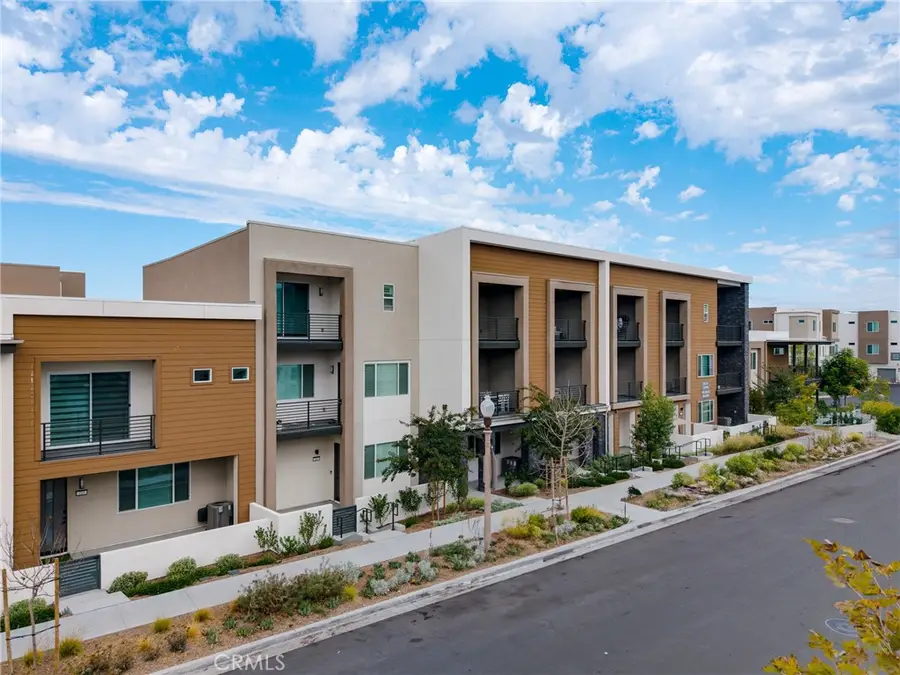 211 Baluster, Irvine, CA 92618 - Image #2