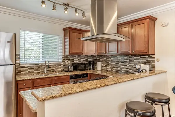 2875 S Fairview #B, Santa Ana, CA 92704