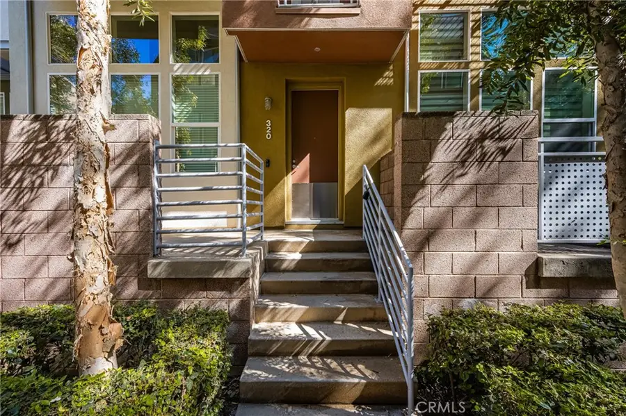 320 E Jeanette Lane, Santa Ana, CA 92705 - Image #3