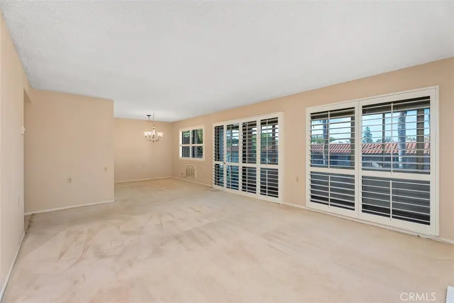 881 Via Mendoza #D, Laguna Woods, CA 92637 - Image #2
