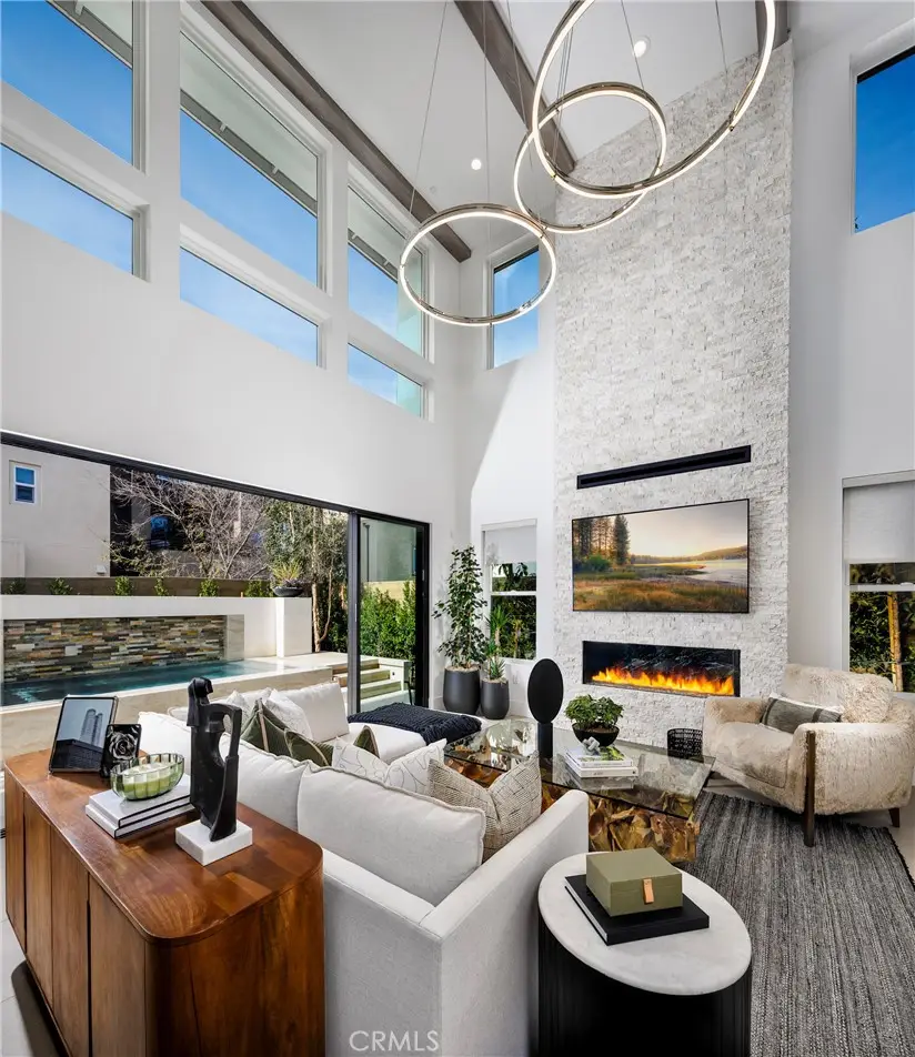 136 Creation, Irvine, CA 92618 - Image #2