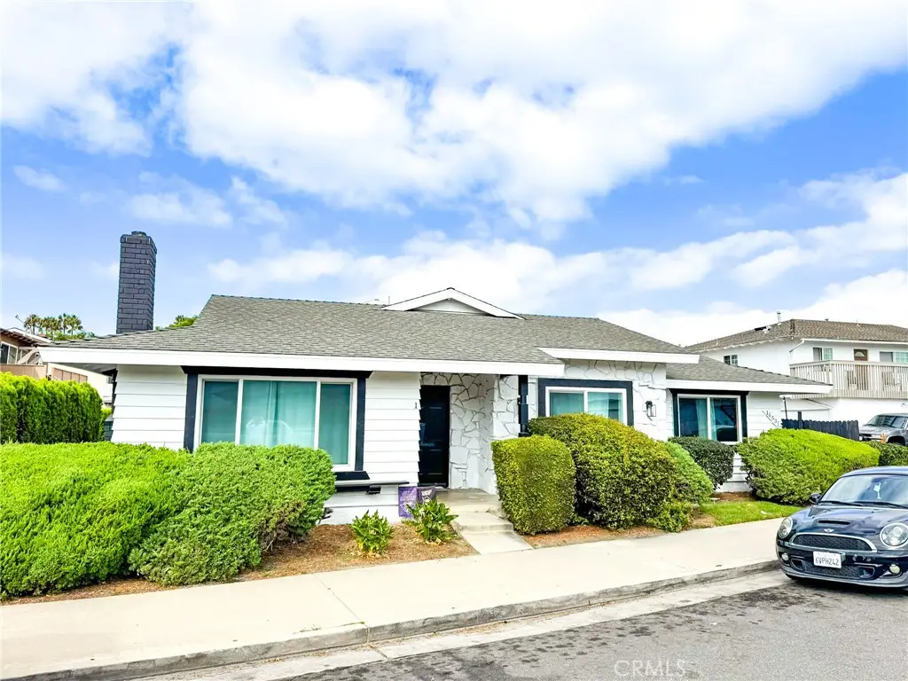 16531 Sabot Lane, Huntington Beach, CA 92647 - Image #1