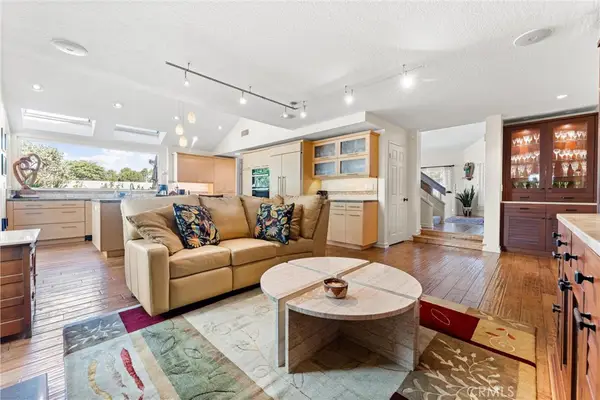 39 Foxboro, Irvine, CA 92614