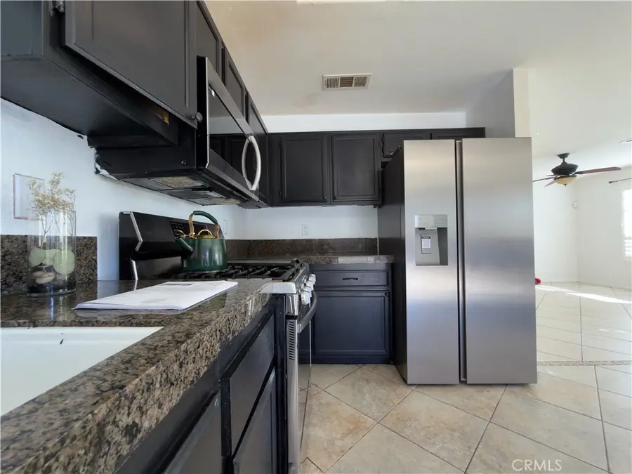 15036 Carrolton, Adelanto, CA 92301 - Image #3